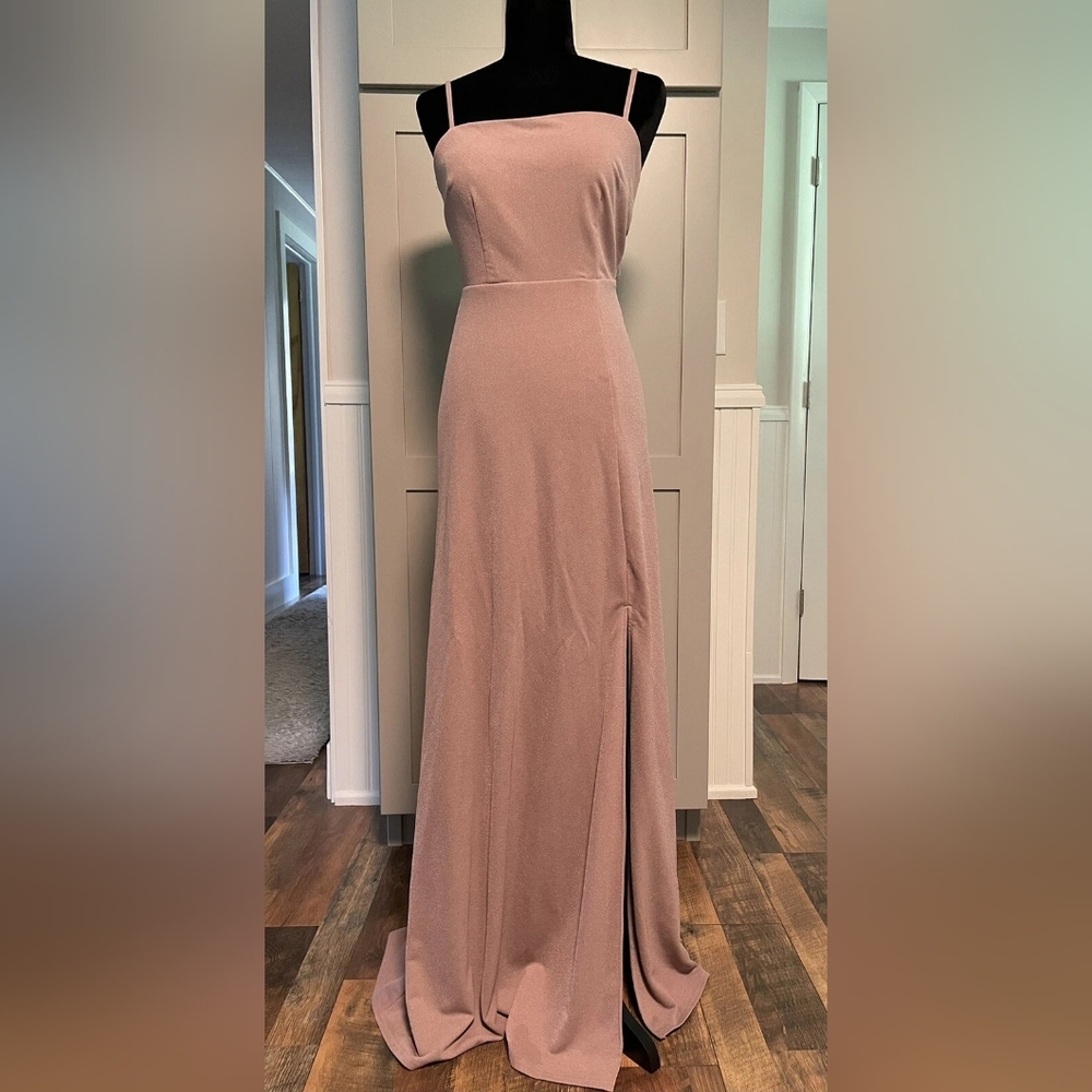 Elegant Mauve Strapless Evening Gown